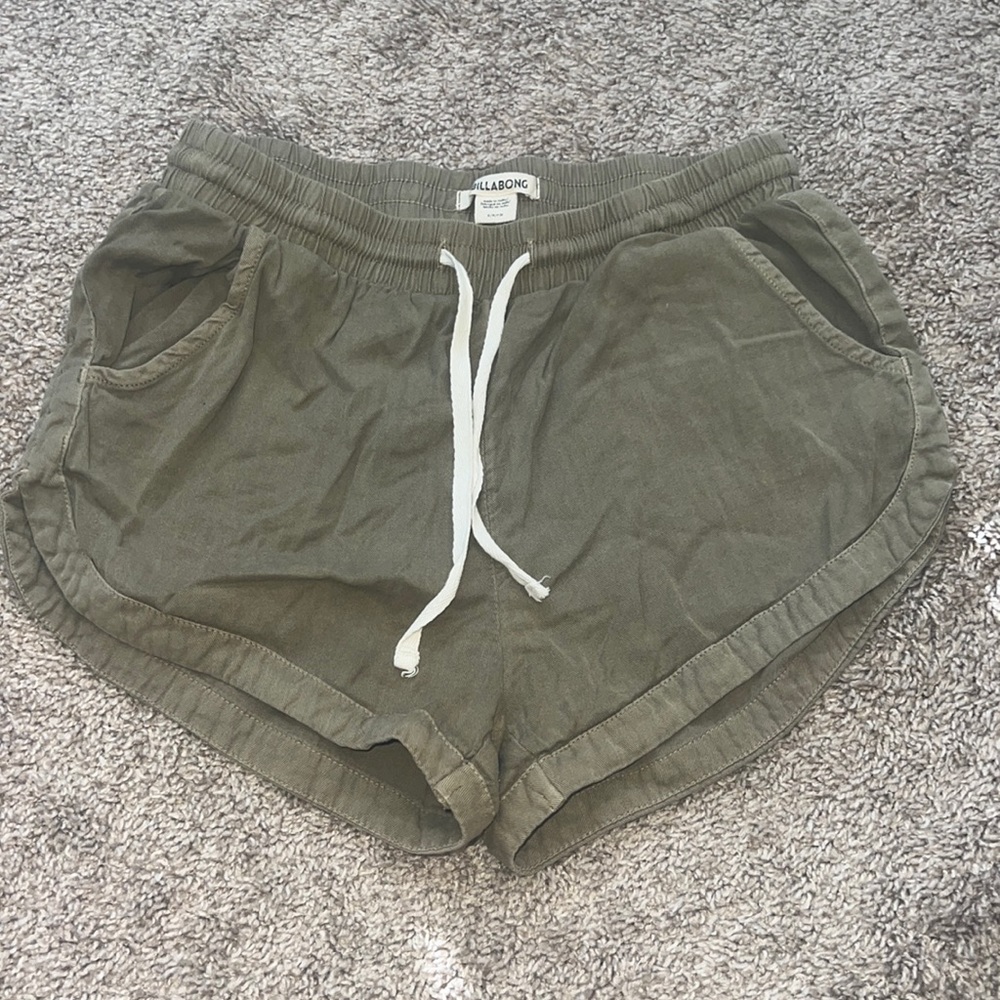 Billabong shorts